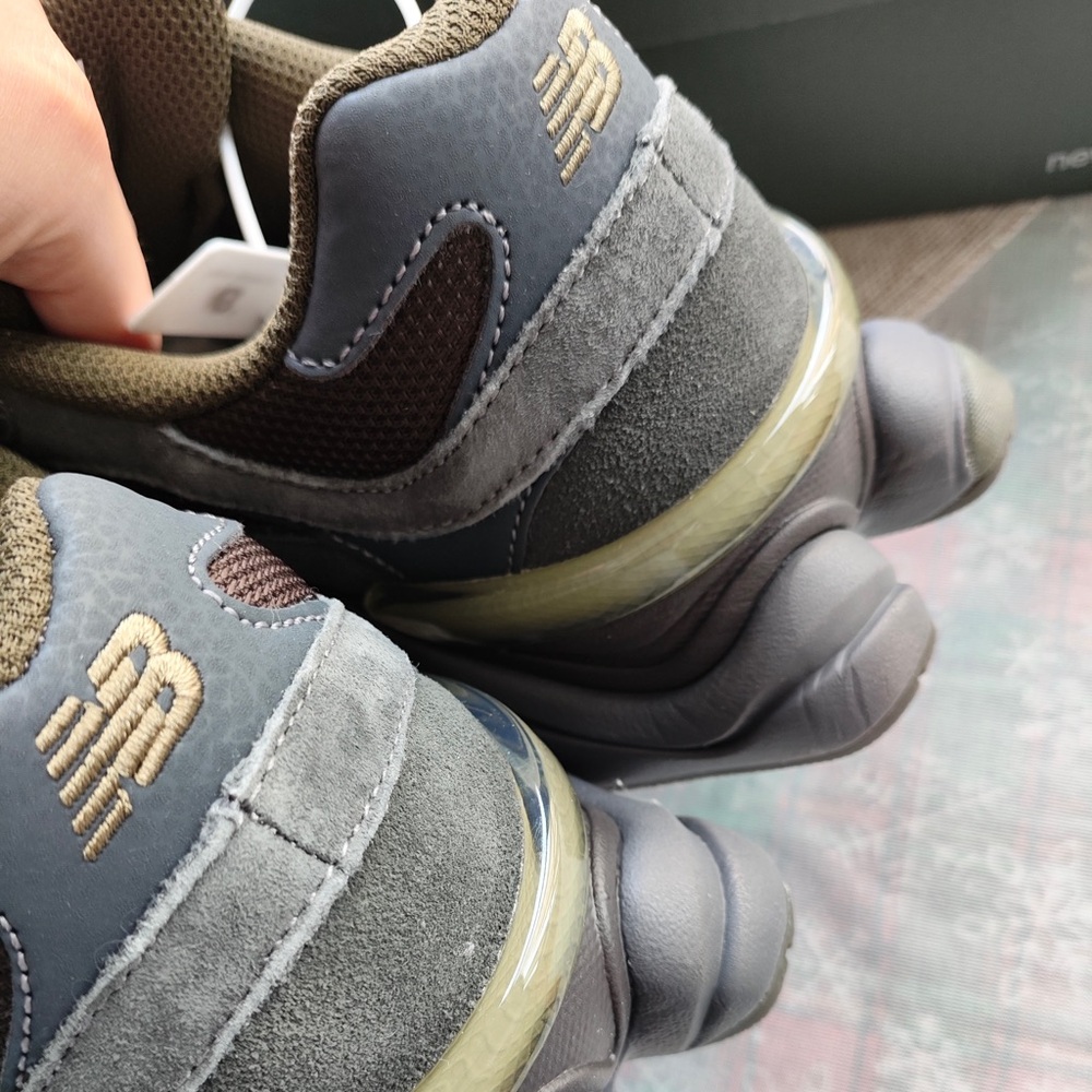 New Balance Men's Gray and Brown/Olive Athletic Sneakers - Picture 5 of 6